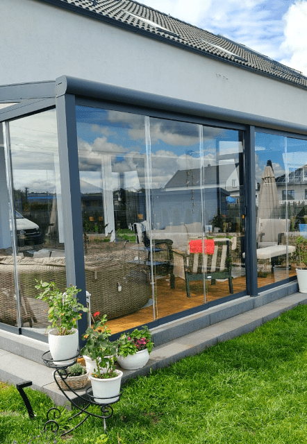 Nowoczesny ogród zimowy